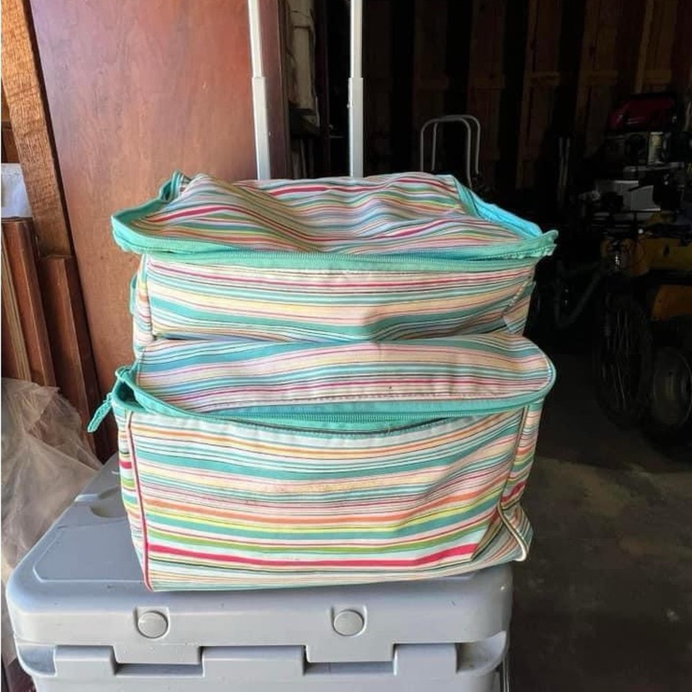 Rolling cooler